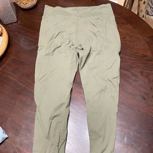 Green workout leggings